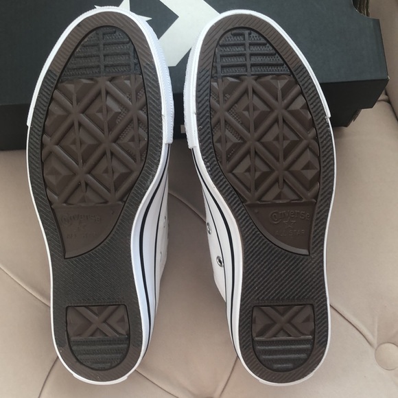 Converse Chuck Taylor All Star Laceless (uni-sex) Size 6 (NWT) - Picture 9 of 13